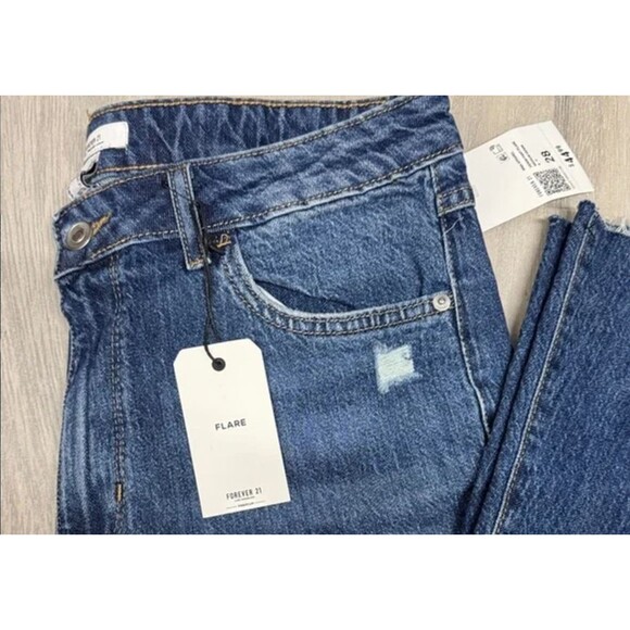 Forever 21 Flare, Bell Bottom Junior Blue Jeans with Daisy Embroidery, Size 26 - Picture 6 of 9